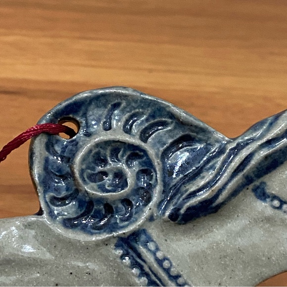 Vintage 1993 ROWE Pottery Salt Glazed Trumpet Angel Christmas Tree Ornament - Picture 8 of 10